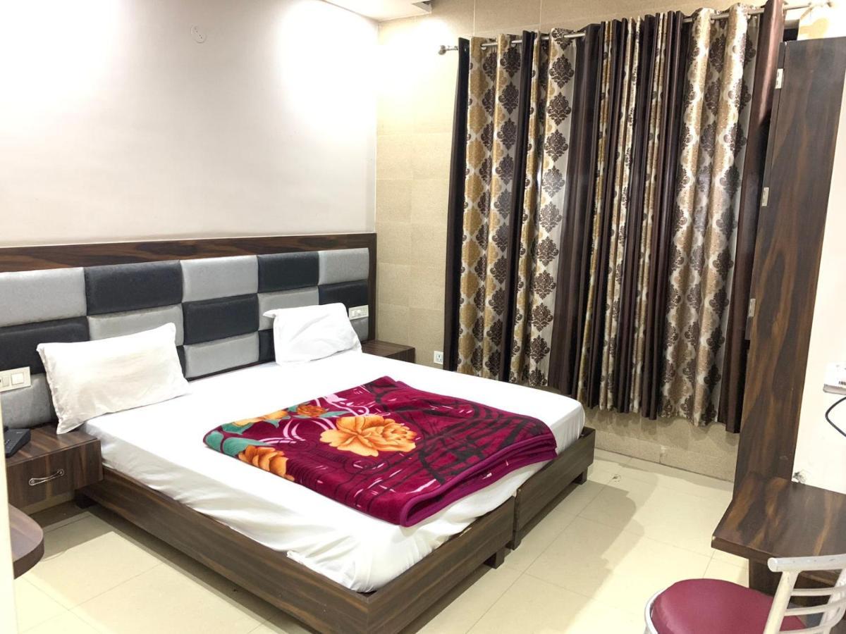 Hotel Sukhman Residency Amritsar Extérieur photo